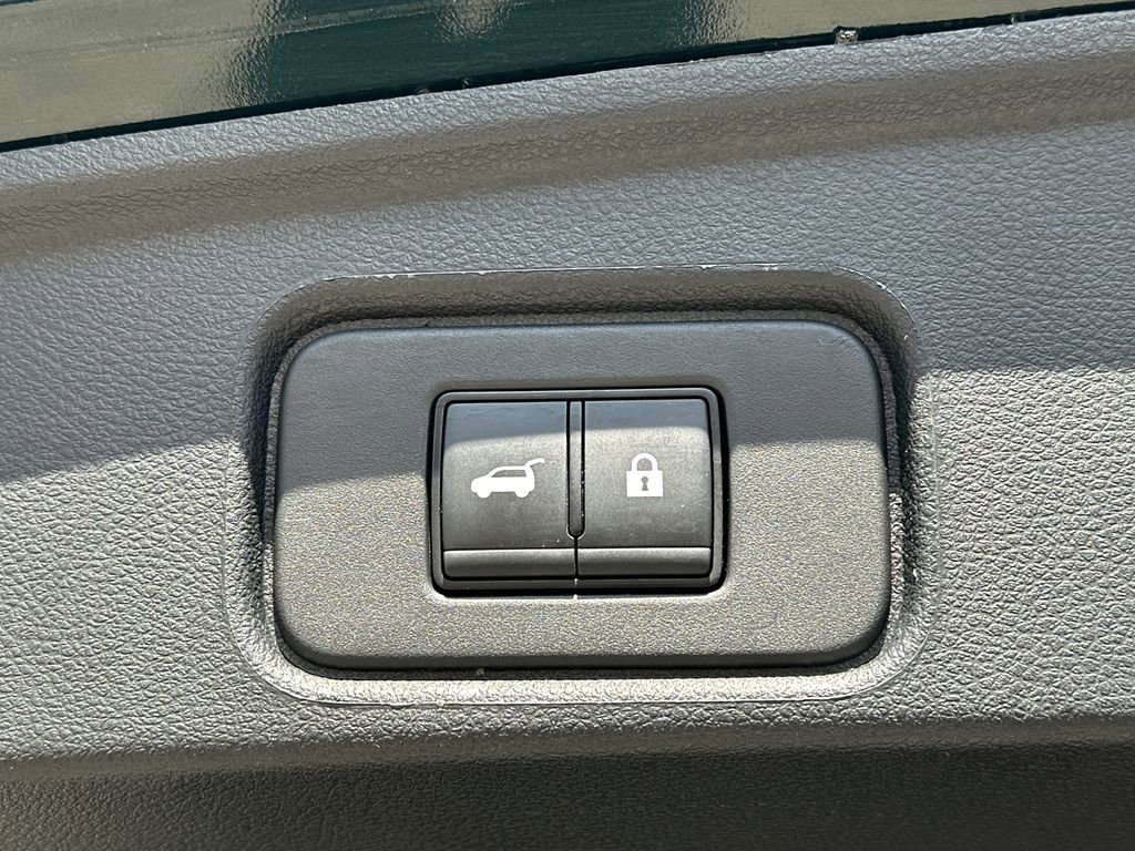 Used 2025 Nissan Pathfinder SL AWD/4WD image 7