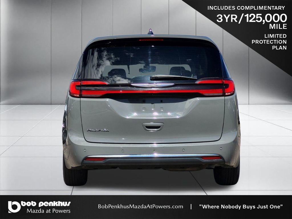 Used 2023 Chrysler Pacifica Touring-L FWD image 26