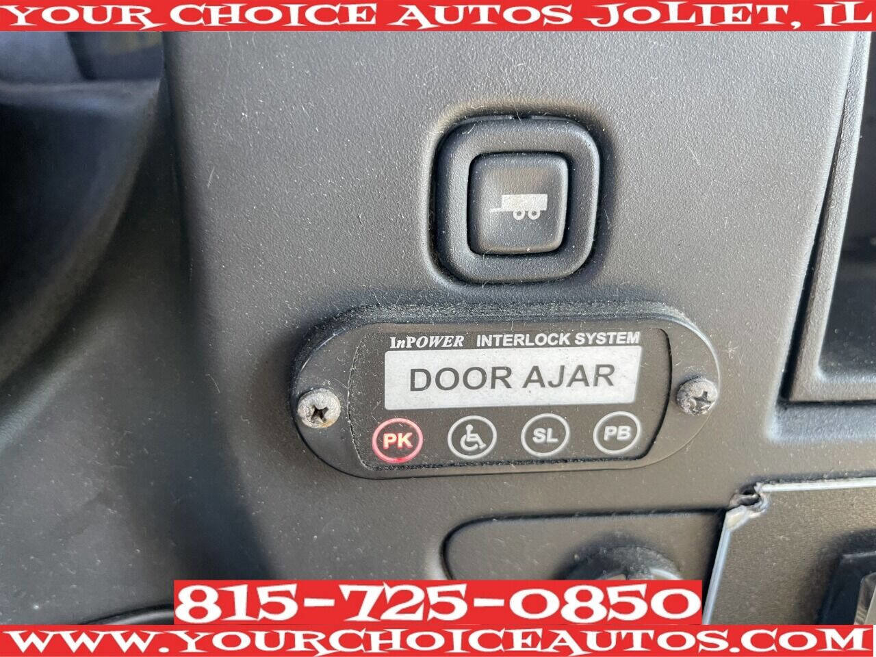 Used 2014 Chevrolet Express 4500 Extended w/ Shuttle Bus Package RWD image 38