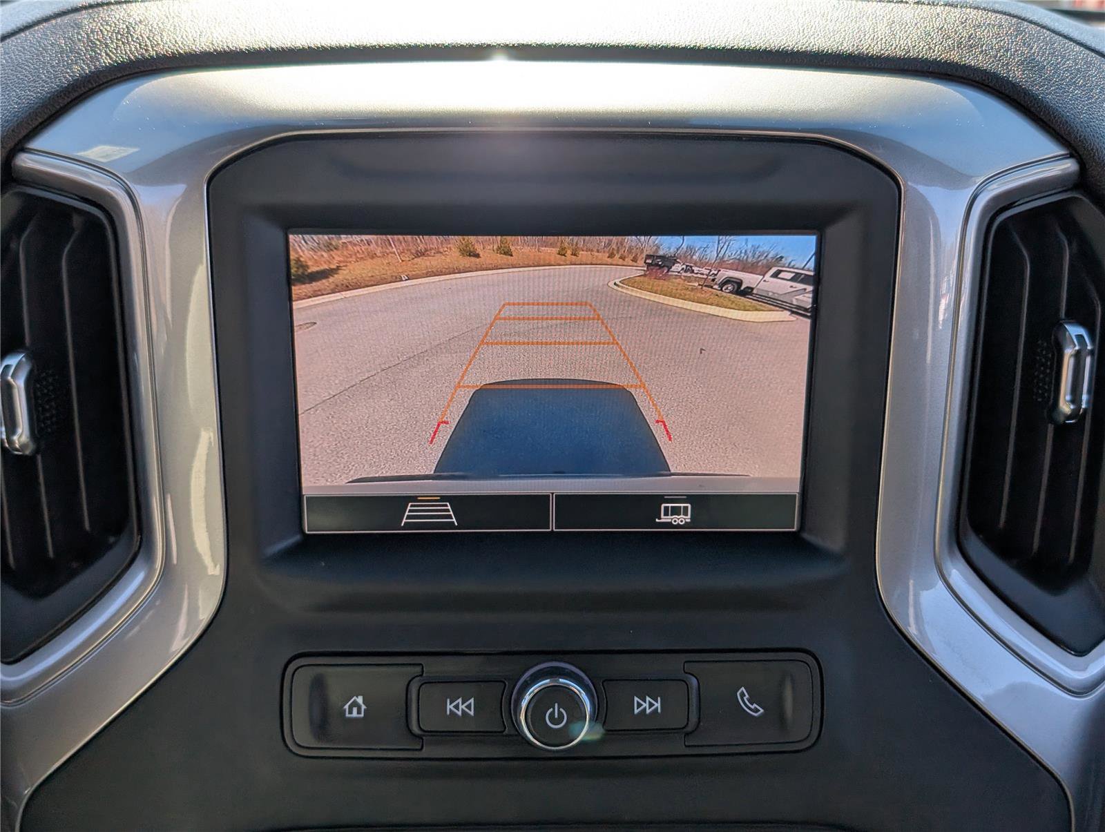 Used 2024 Chevrolet Silverado 1500 Custom image 26