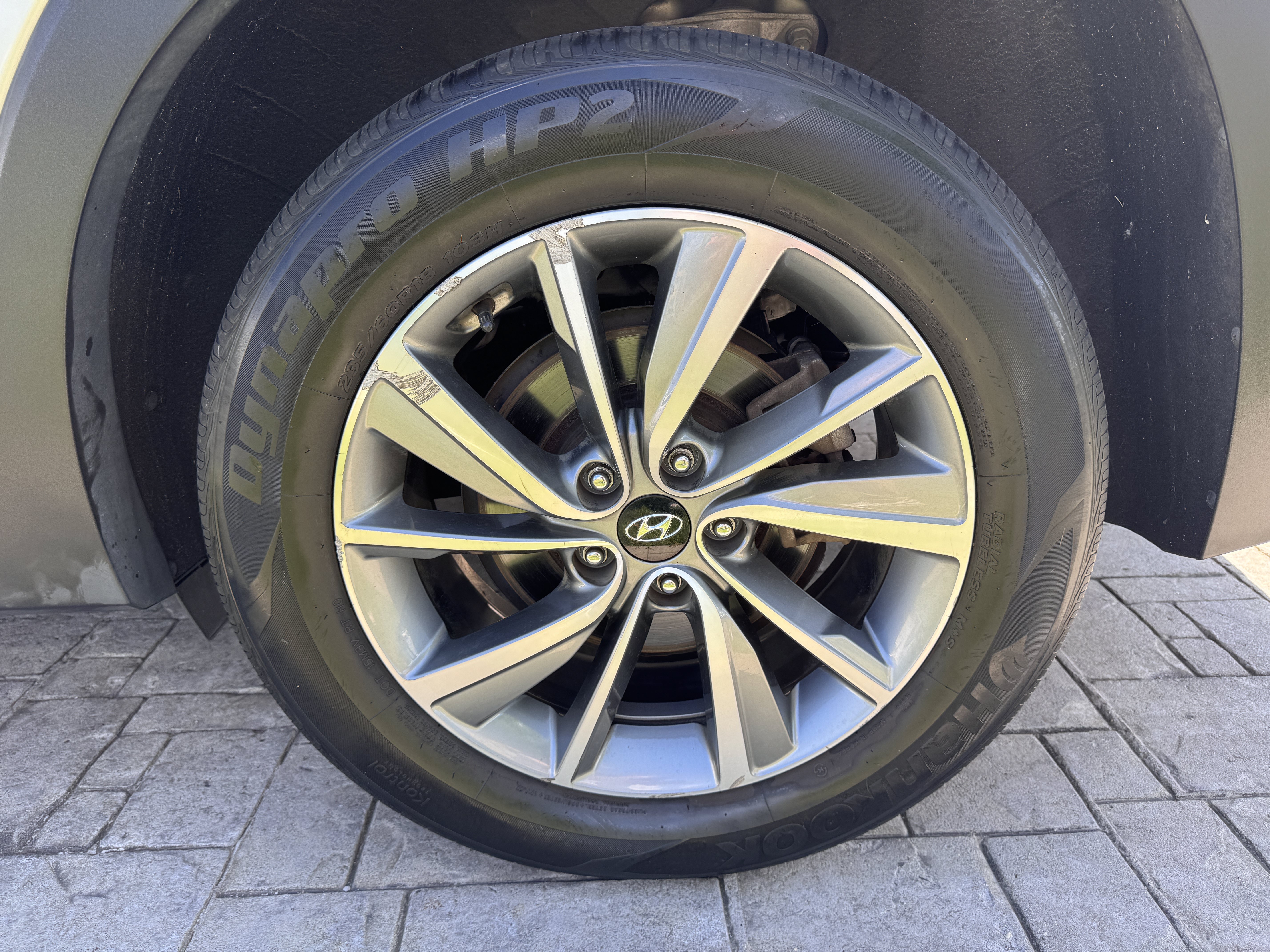 Used 2019 Hyundai Santa Fe AWD image 10