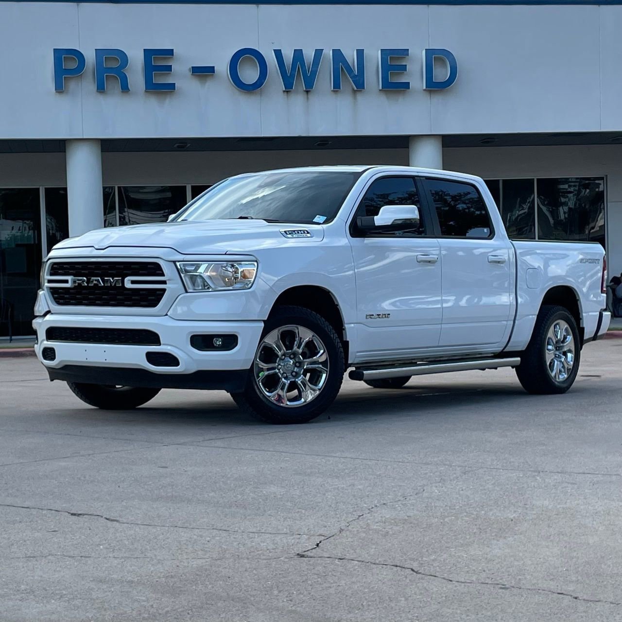 Used 2023 RAM 1500 Lone Star AWD/4WD image 2