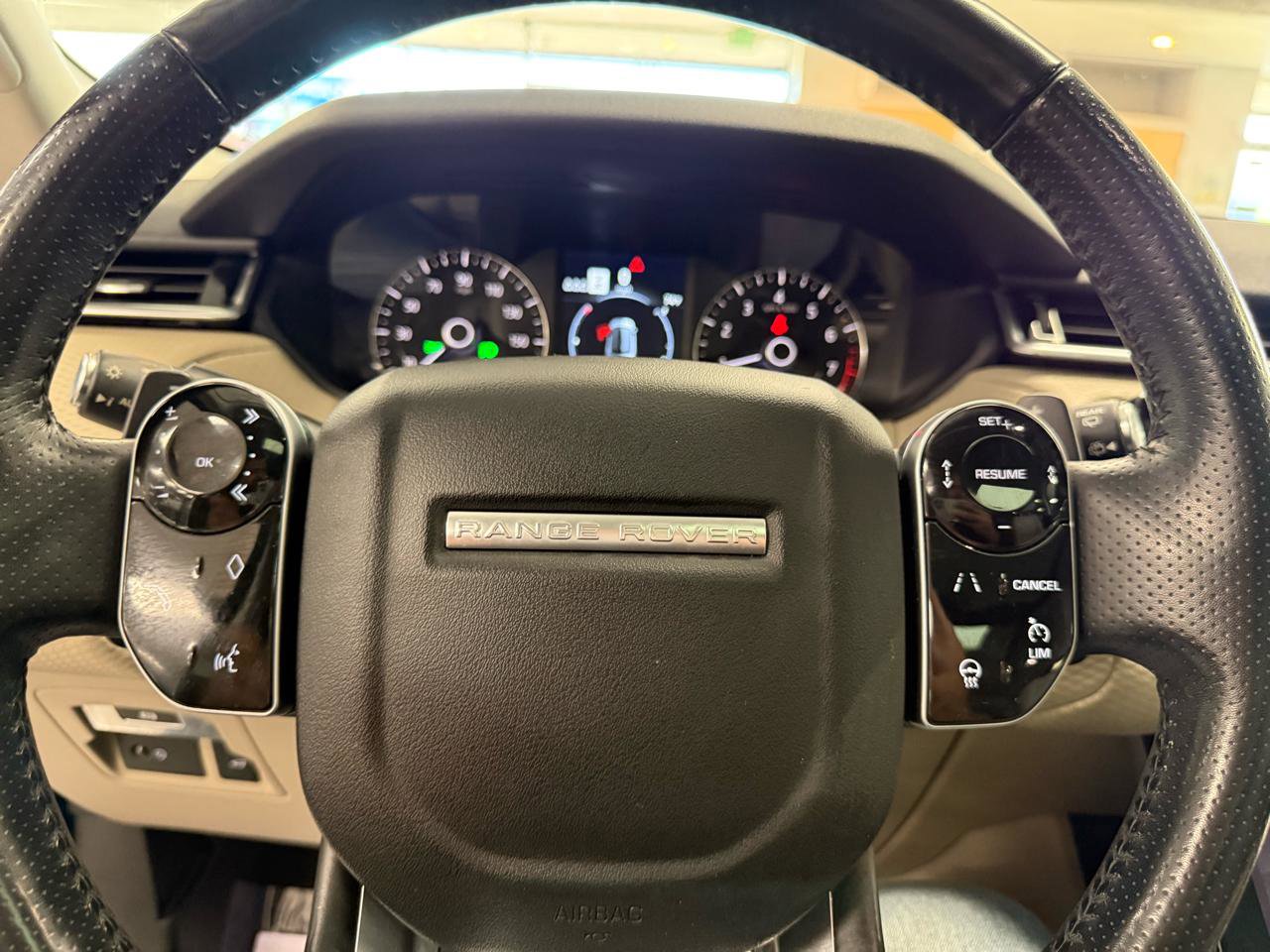 Used 2019 Land Rover Range Rover Velar S image 14