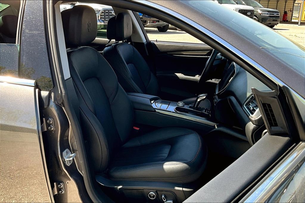 Used 2022 Maserati Ghibli GT image 10