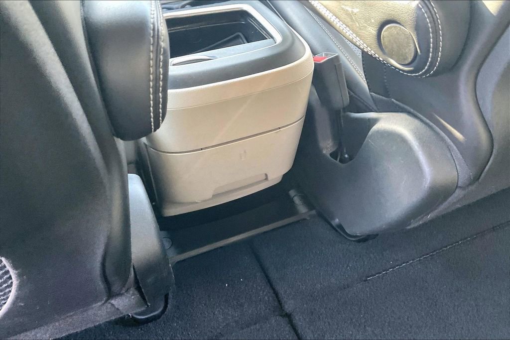 Used 2023 Chrysler Pacifica Touring-L FWD image 10