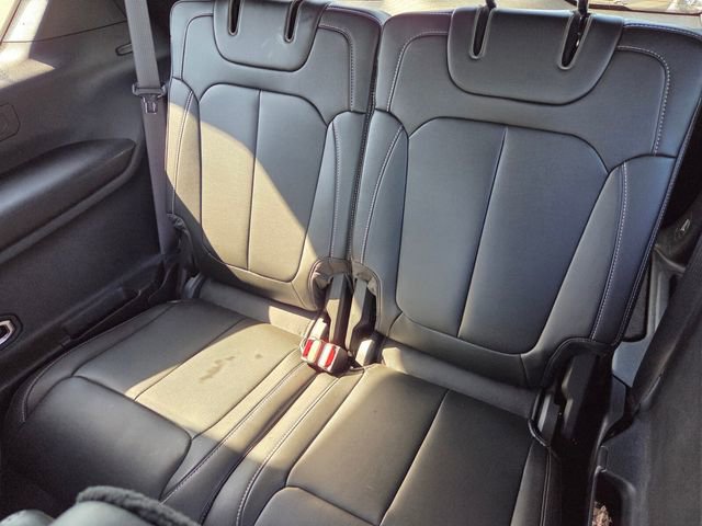 Used 2025 Jeep Grand Cherokee L Limited RWD image 8