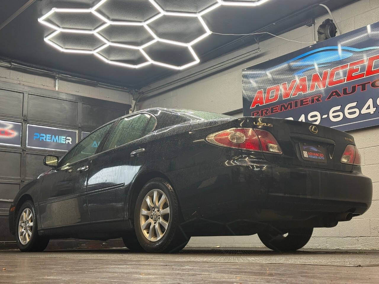 Used 2003 Lexus ES 330 FWD image 8