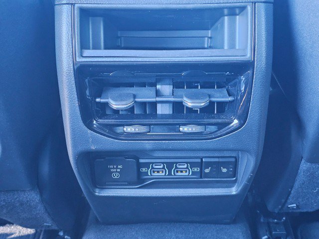 Certified 2024 Jeep Grand Cherokee Limited w/ Luxury Tech Group II AWD/4WD image 23