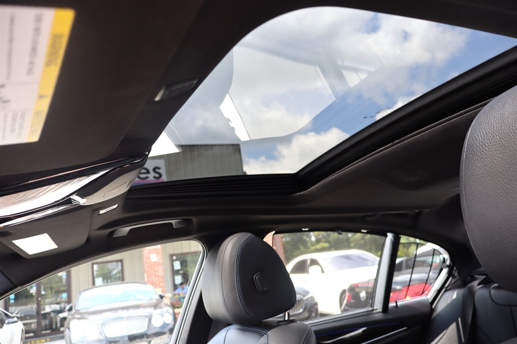 Used 2018 BMW 540i RWD image 28