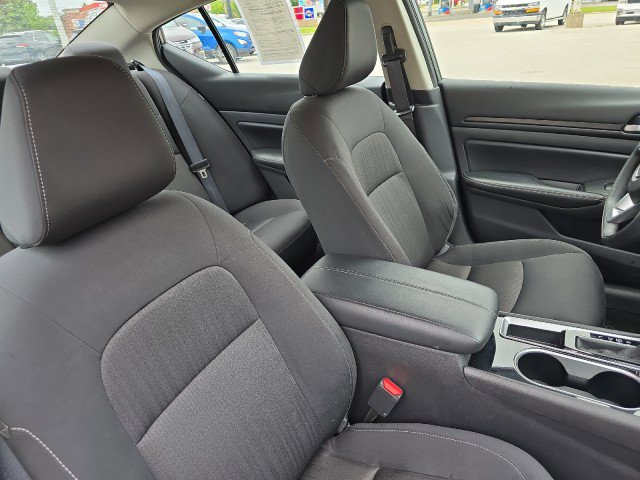 Used 2024 Nissan Altima 2.5 SV image 47