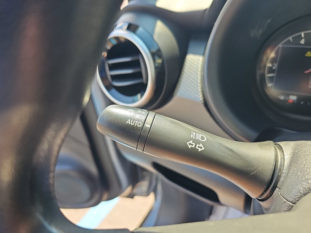 Used 2023 Nissan Kicks SV FWD image 33