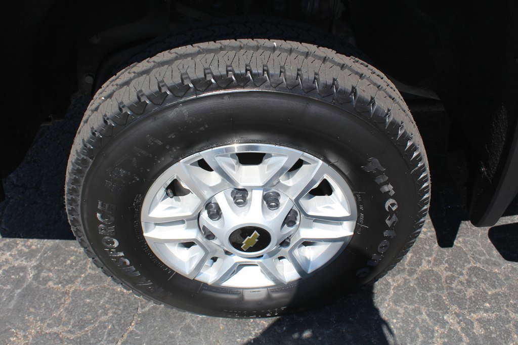 Used 2024 Chevrolet Silverado 2500 LT w/ Convenience Package image 28