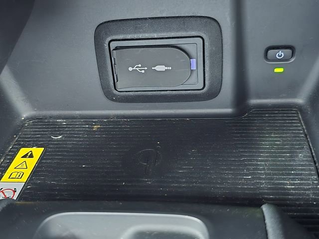 Used 2021 Toyota Venza XLE w/ Softex Package image 24