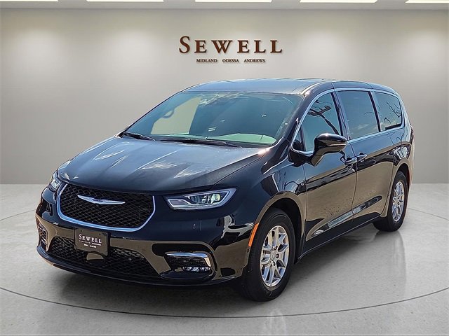 New 2026 Chrysler Pacifica Select image 1