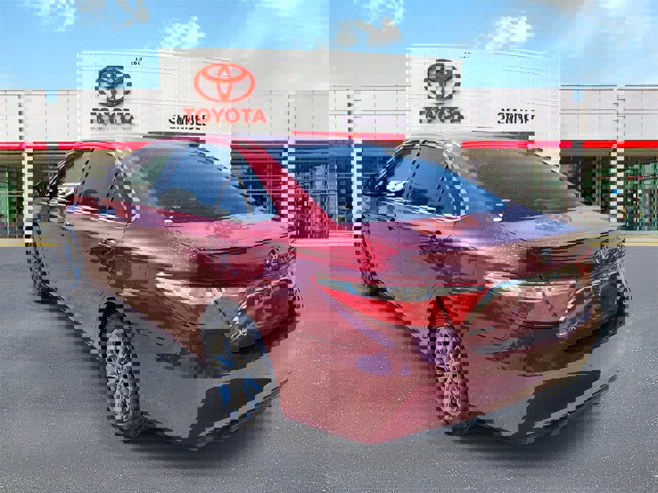 Used 2017 Toyota Camry SE image 4