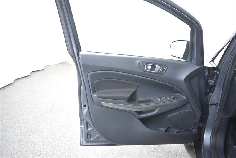 Used 2018 Ford EcoSport SE FWD image 21