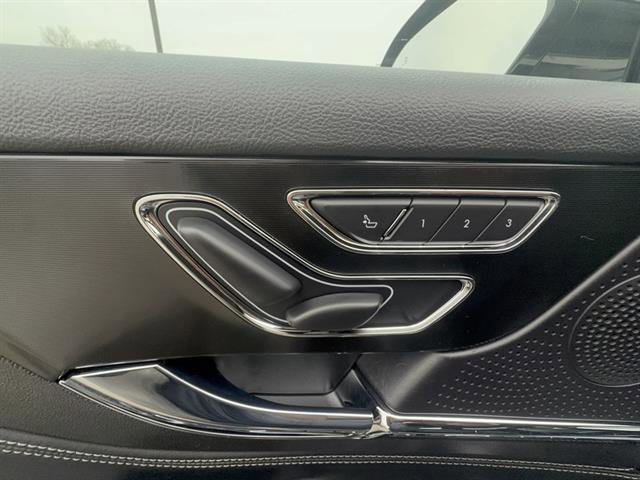 Used 2023 Lincoln Corsair AWD image 12