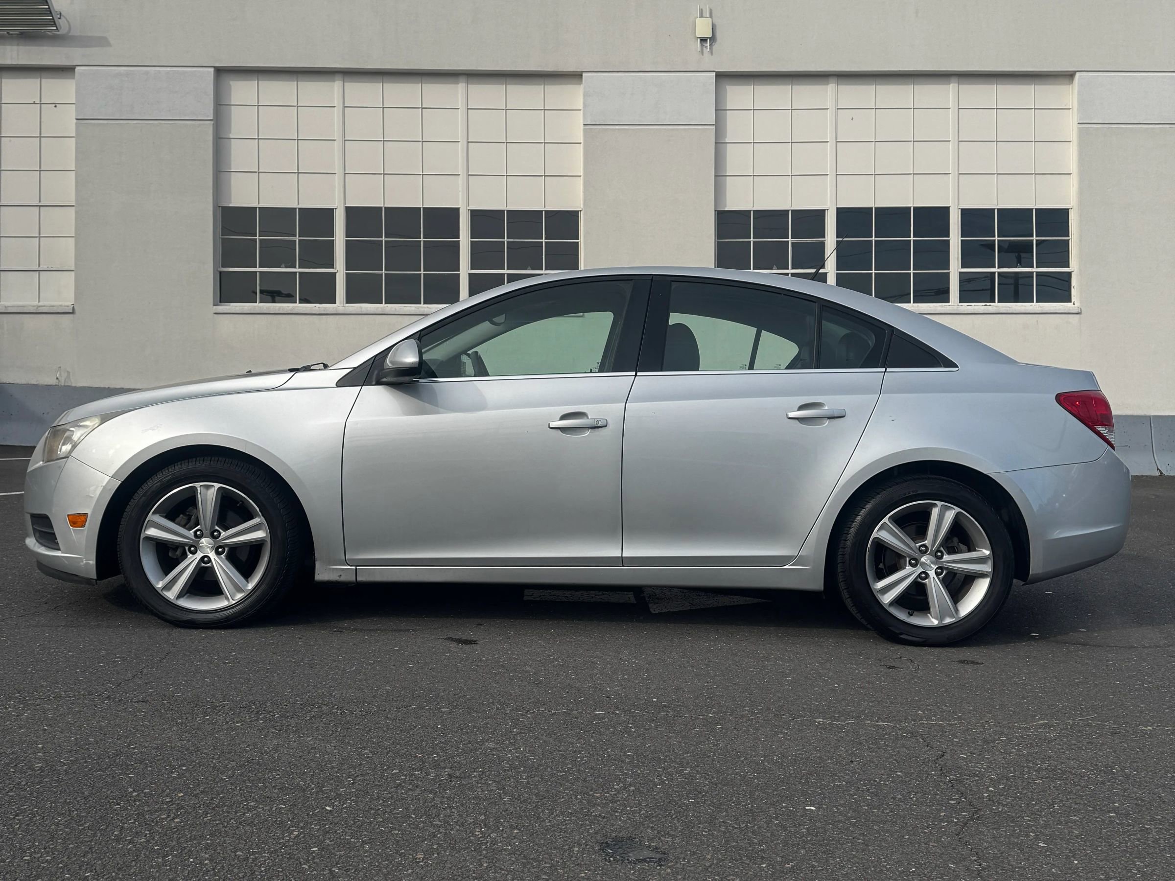 Used 2012 Chevrolet Cruze LT image 4