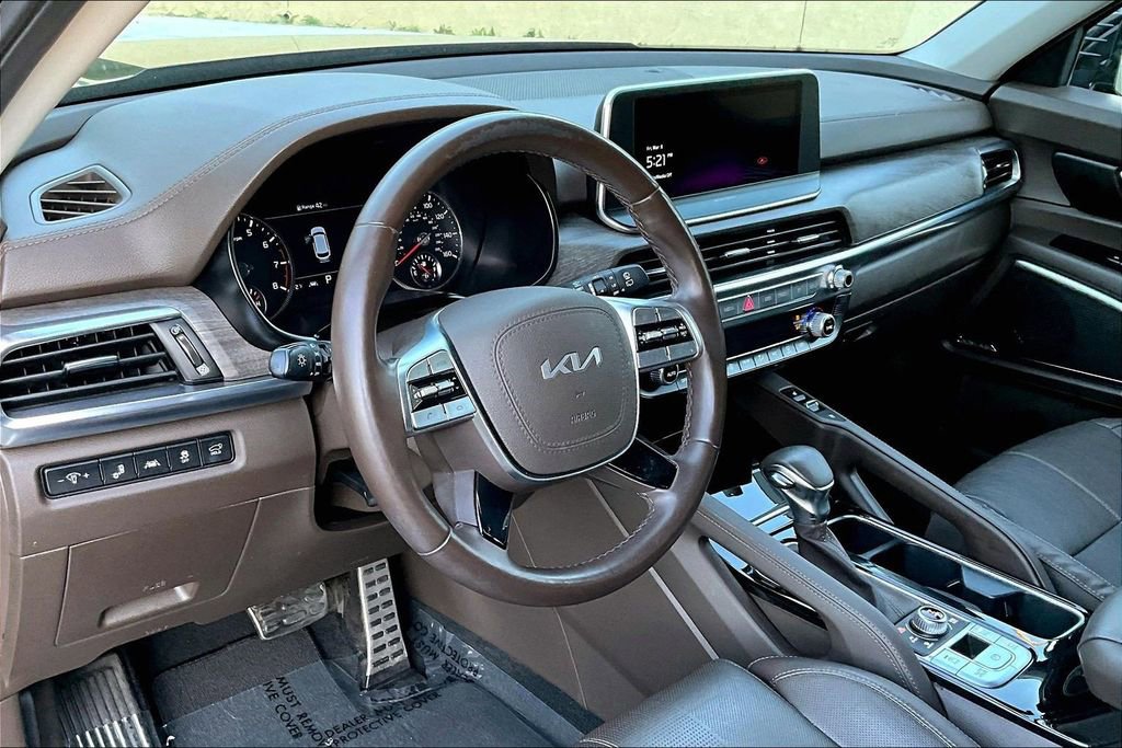 Used 2022 Kia Telluride SX w/ Towing Package AWD/4WD image 11