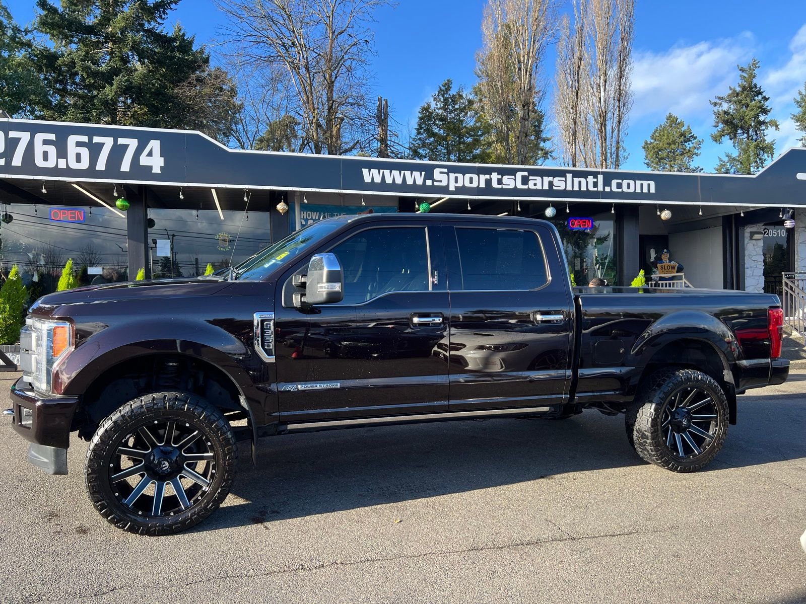 Used 2019 Ford F350 Platinum w/ Platinum Ultimate Package image 2