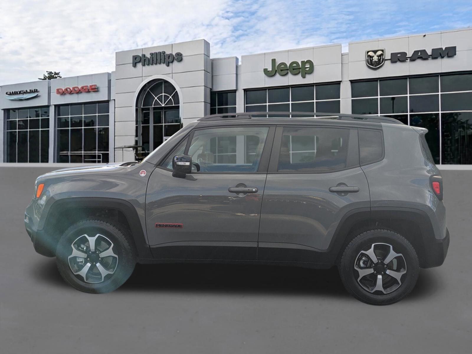 Certified 2022 Jeep Renegade Trailhawk image 6