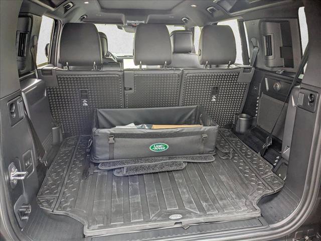 Used 2026 Land Rover Defender 110 X-Dynamic SE AWD/4WD image 6