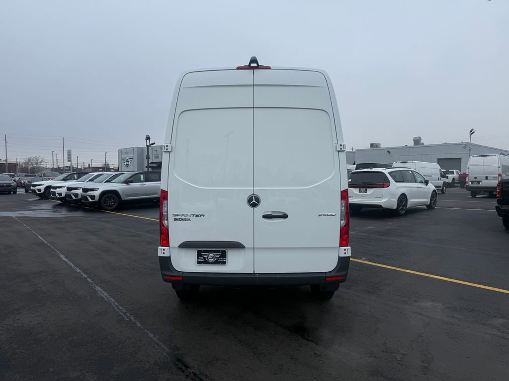 Used 2024 Mercedes-Benz Sprinter 2500 w/ Acoustic Package image 10