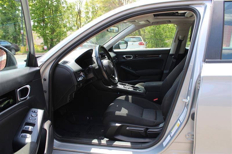 Used 2022 Honda Civic EX image 10