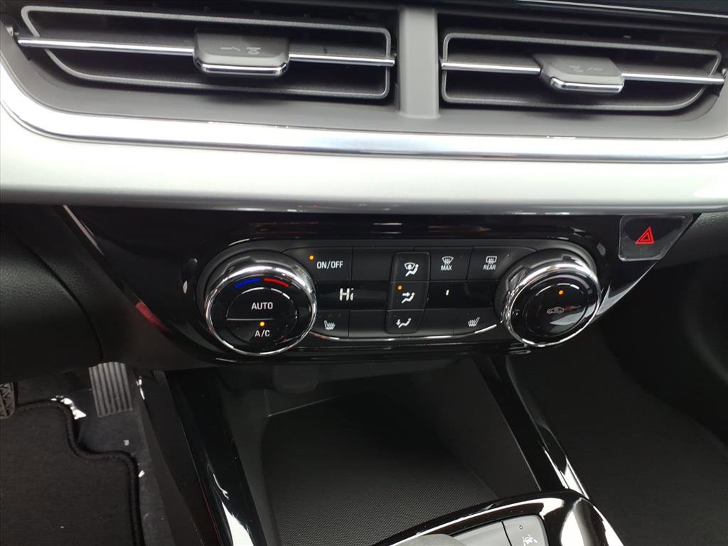 New 2026 Chevrolet Trax LT w/ Driver Confidence Package image 14