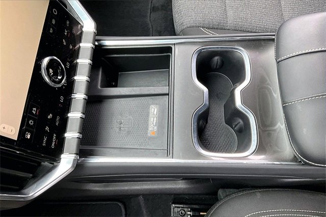 Used 2025 GMC Acadia Elevation image 18