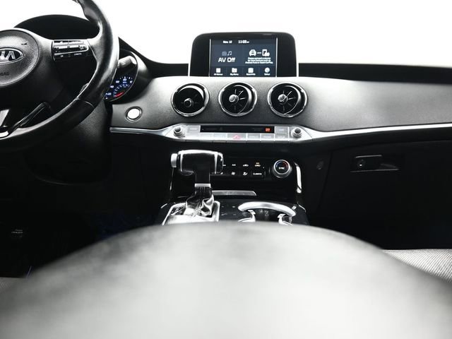 Used 2019 Kia Stinger RWD image 21
