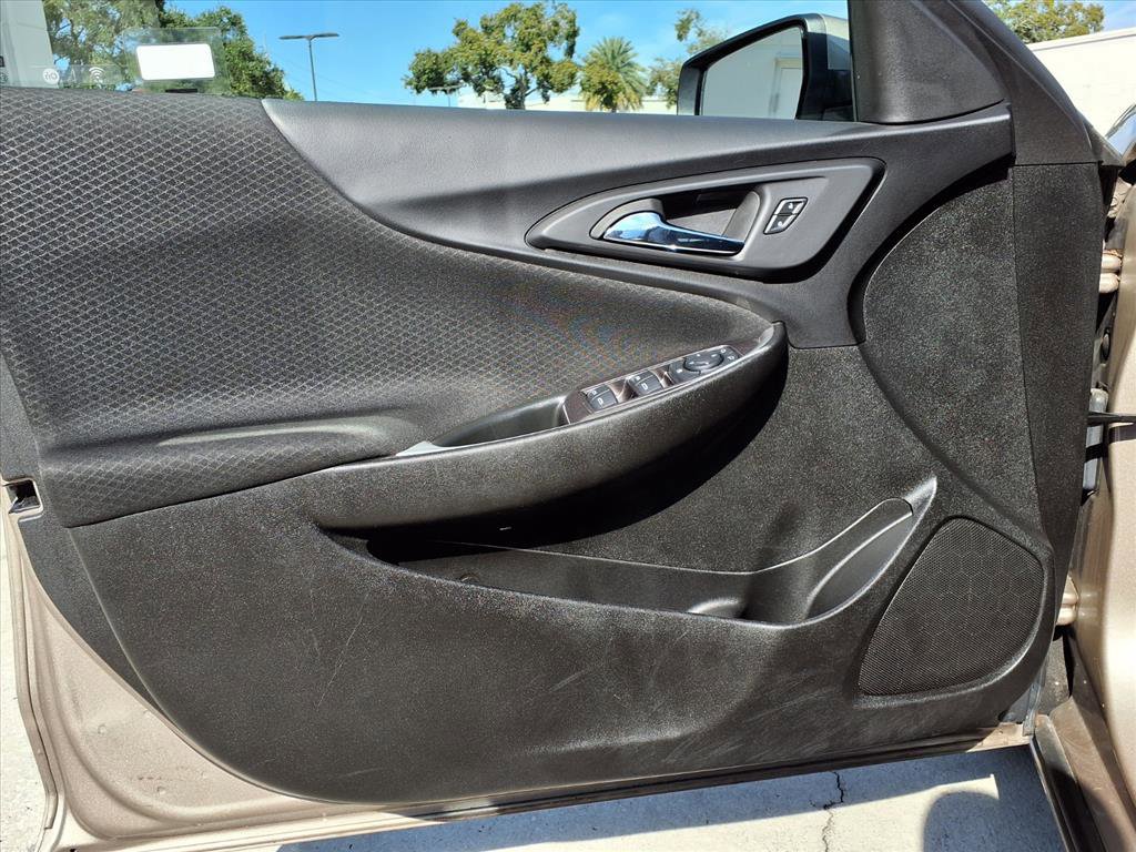 Used 2023 Chevrolet Malibu LT image 19