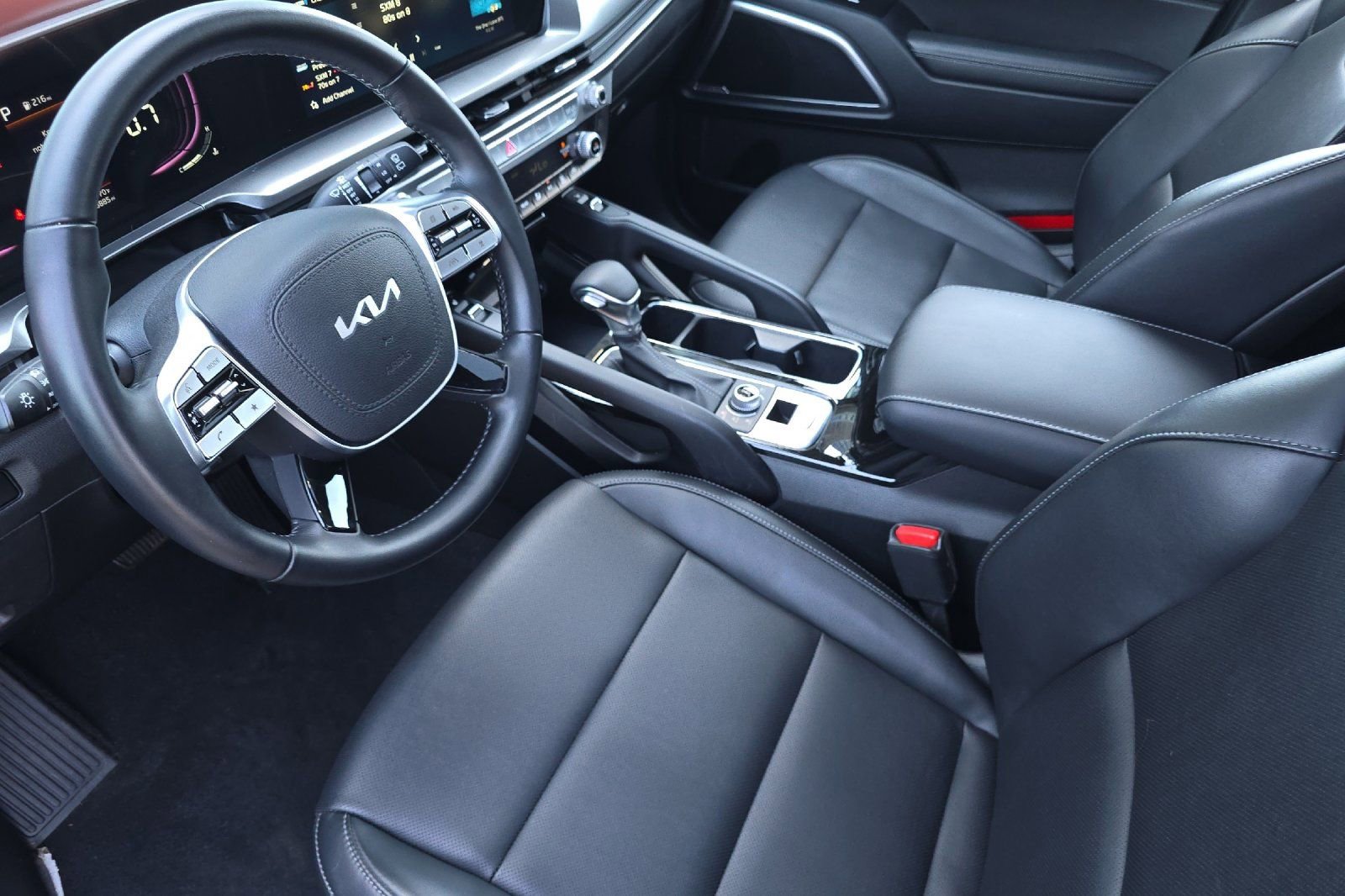Certified 2024 Kia Telluride S w/ S Sunroof Package AWD/4WD image 10
