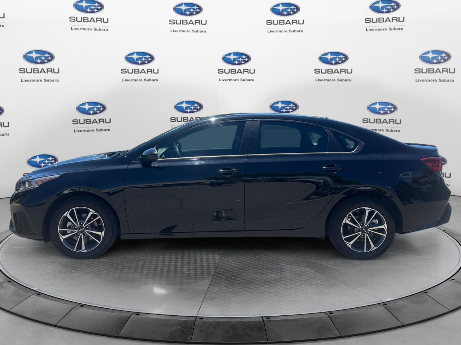 Used 2024 Kia Forte LXS FWD image 2