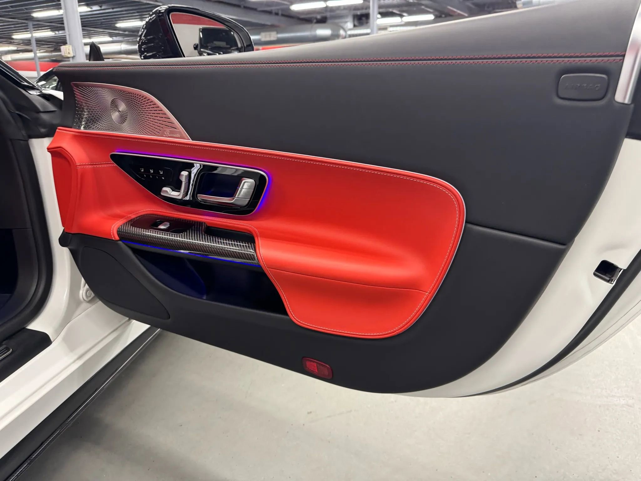 Used 2022 Mercedes-Benz SL 63 AMG SL 63 Touring Roadster 2D image 34