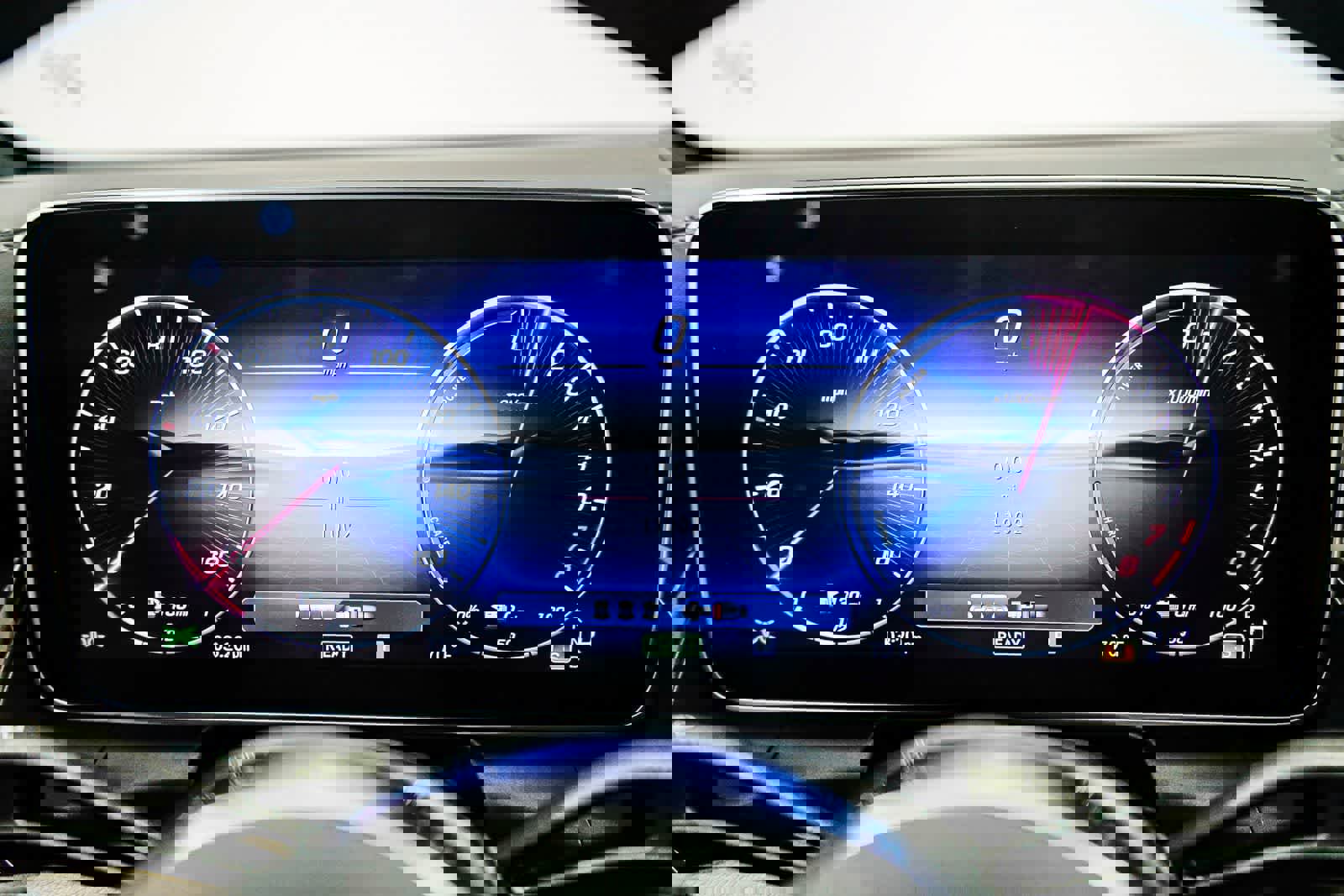 Certified 2025 Mercedes-Benz GLC 350e 4MATIC image 23