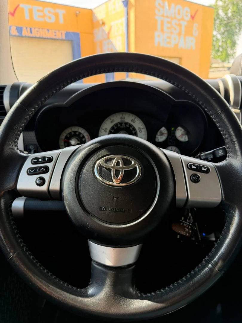 Used 2014 Toyota FJ Cruiser 4WD w/ Upgrade Package image 20