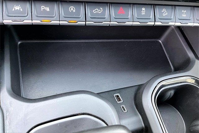 Used 2024 GMC Sierra 1500 AT4X image 25