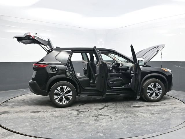 Used 2023 Nissan Rogue SV image 42