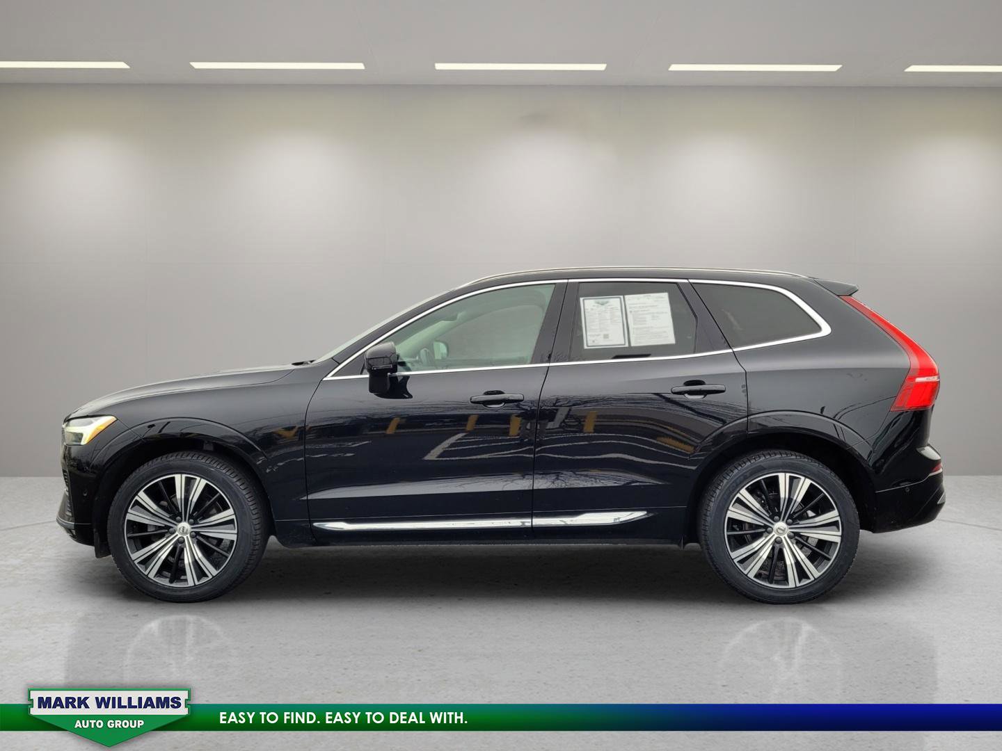 Used 2022 Volvo XC60 B5 Inscription w/ Advanced Package image 5