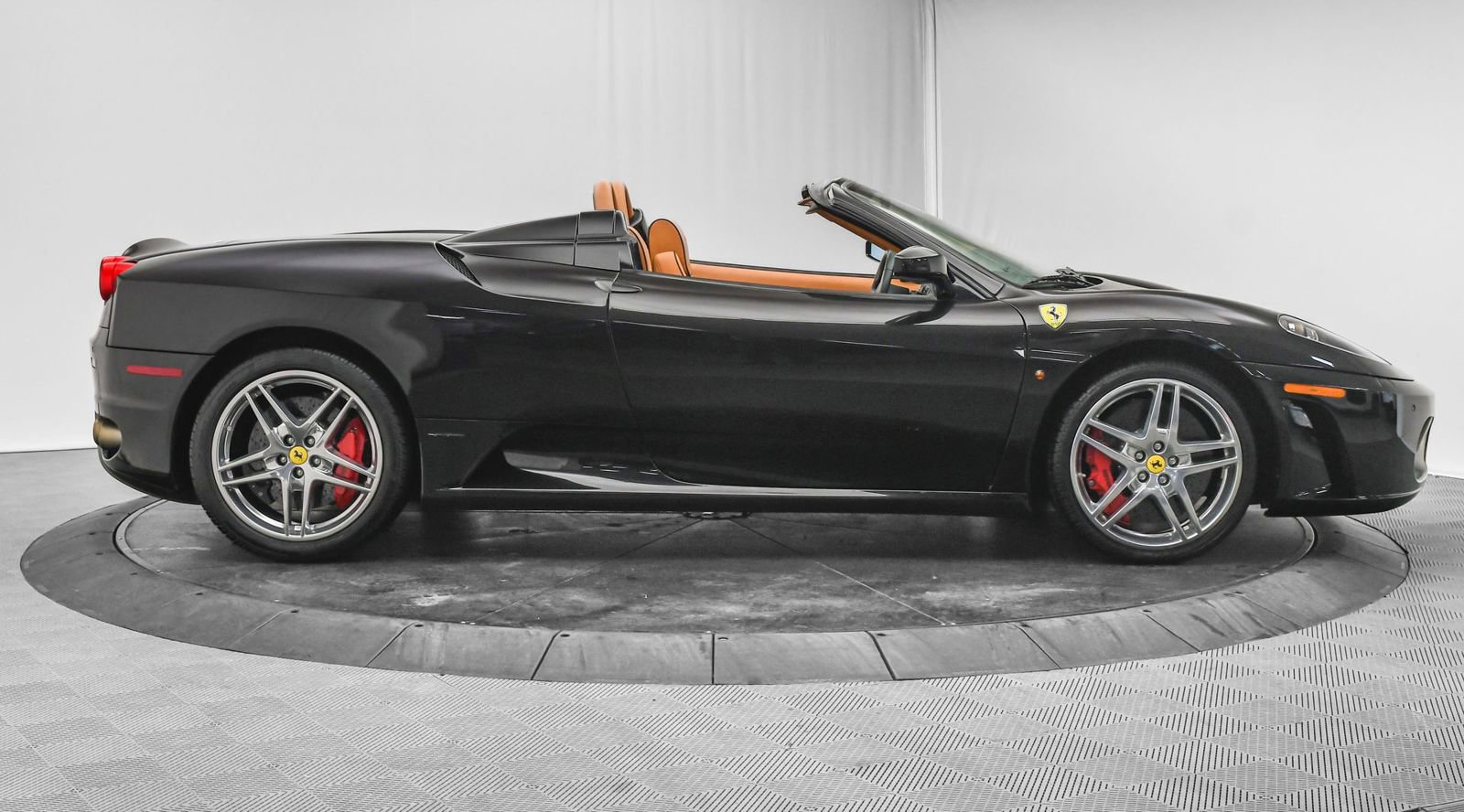 Used 2008 Ferrari F430 Spider image 9
