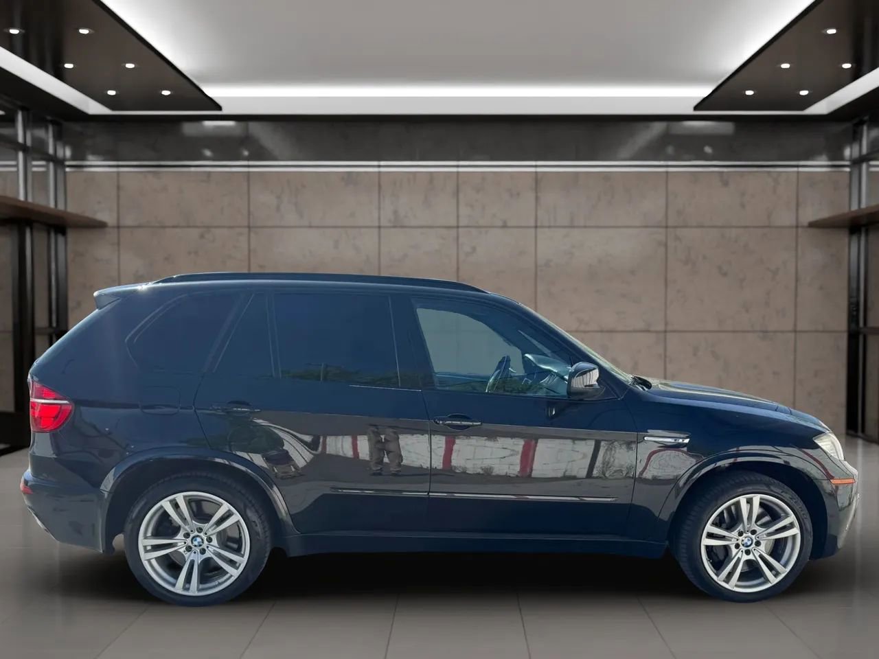 Used 2011 BMW X5 M xDrive Sport Utility 4D image 7