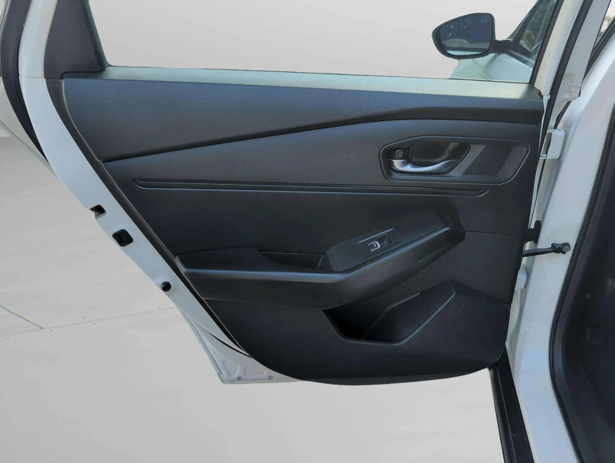 Used 2023 Honda Accord EX image 36