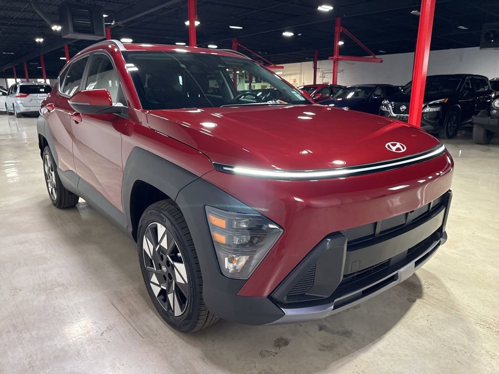 Used 2025 Hyundai Kona SEL image 8