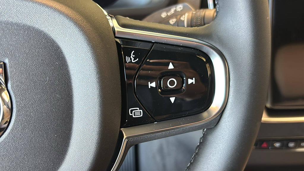 New 2027 Volvo XC90 B6 Ultra AWD/4WD image 16