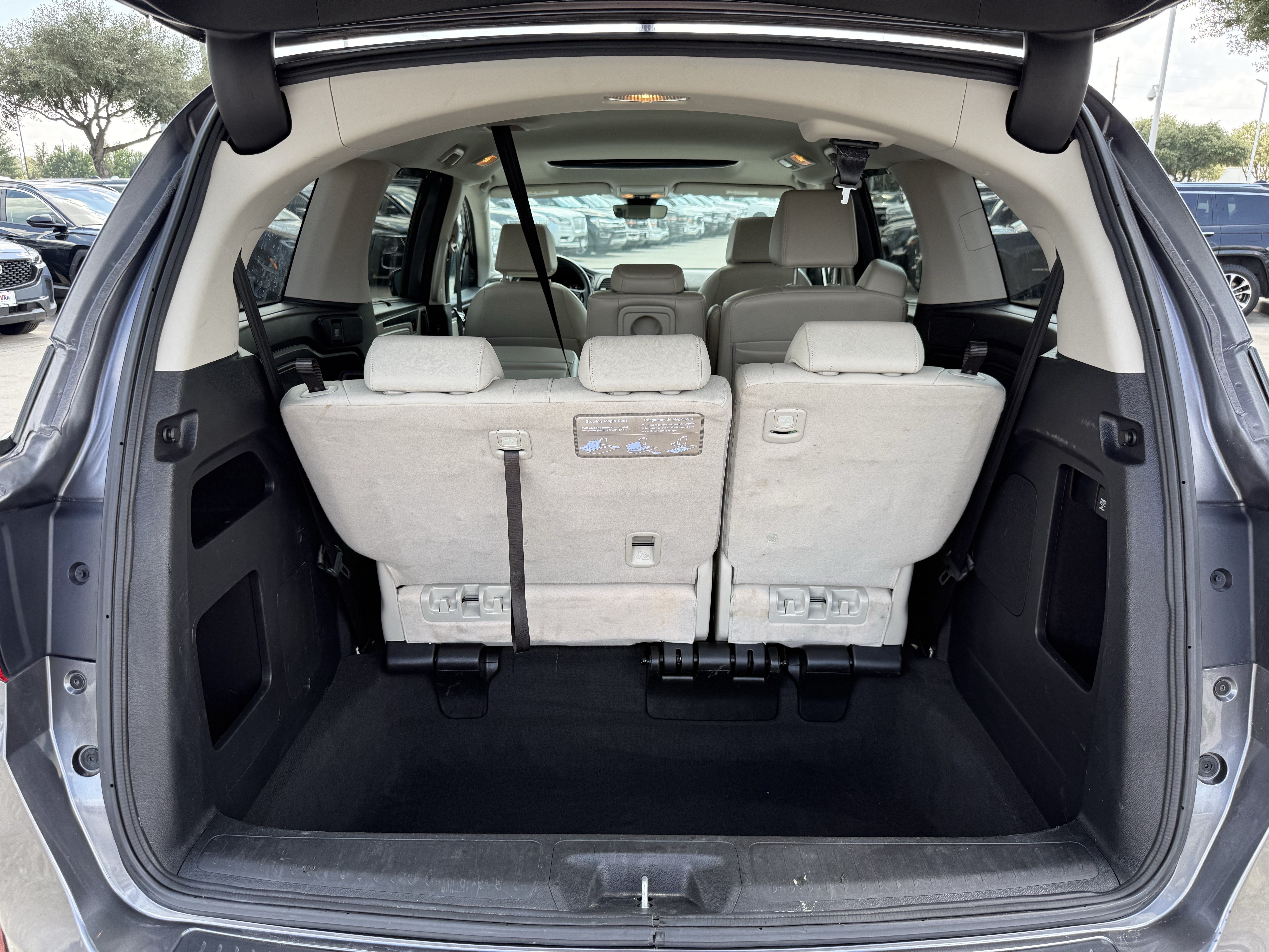 Used 2025 Honda Odyssey EX-L image 32