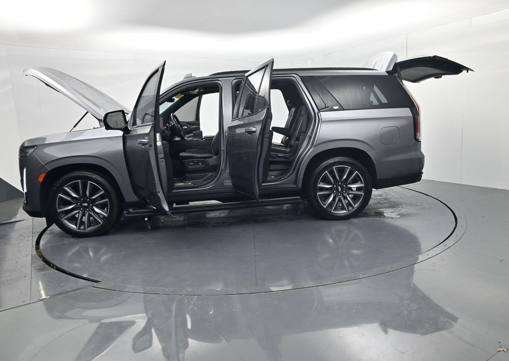 Used 2021 Cadillac Escalade Sport w/ Driver Assist Tech Package AWD/4WD image 72