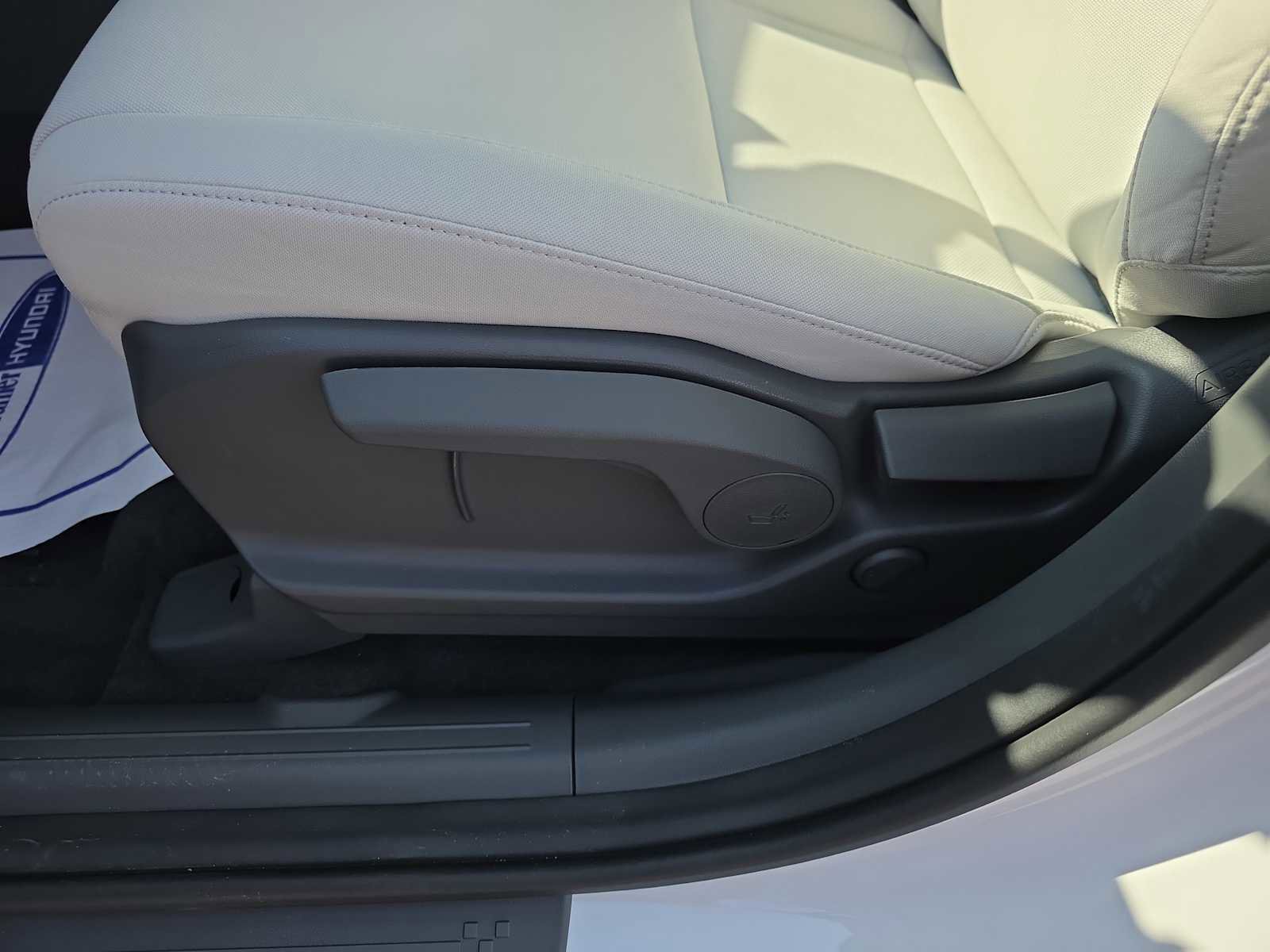 New 2026 Hyundai Santa Fe SE image 16