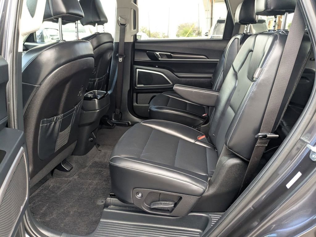 Used 2025 Kia Telluride S AWD/4WD image 26