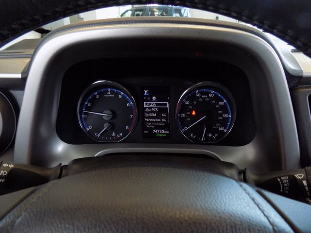 Used 2017 Toyota RAV4 Platinum FWD image 15